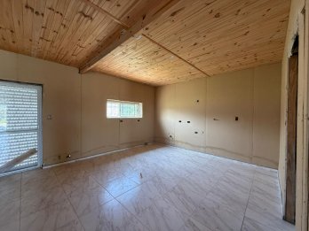Oro Verde – Lote con Construcción en Venta