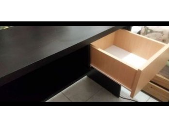 Vendo escritorio de Melamina