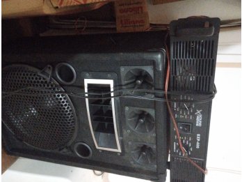 Vendo potencia dj profesional y bafle de 12 pulgadas nuevos!