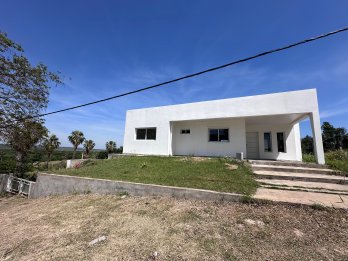 Particular alquila  casa en las colinas