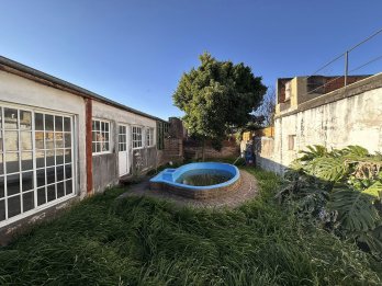 ✅️VENDO CASA 3 DOR, COCHERA. ZONA EJÉRCITO U$D 55.000🔥