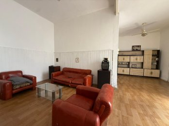 Zona centro, Pasaje Baucis - Casa en Venta