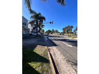 PROPIEDAD SOBRE AV INTENDENTE DEL CASTILLO, ORO VERDE.