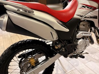 Honda XRE 300 Rally. Recibo vehiculos