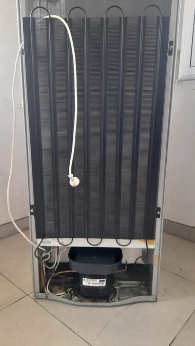 Heladera Con Freezer Patrick Maxifresh 264l Nofrost Plateada