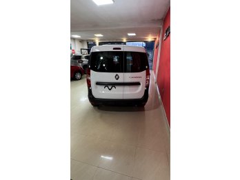 RENAULT KANGOO CONFORT 5 PASAJEROS !!!