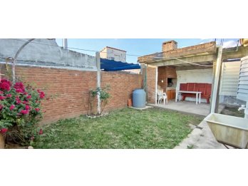 EN VENTA CASA ZONA NEWBERY