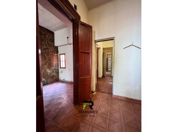 VENTA CASA ANTIGUA CASCO CENTRICO