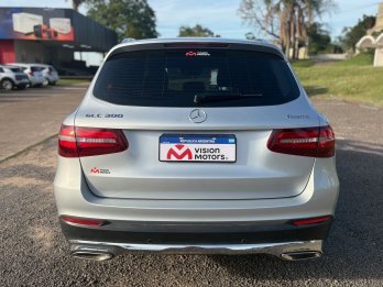 MERCEDES Benz GLC 300 4MATIC. Recibo vehículos