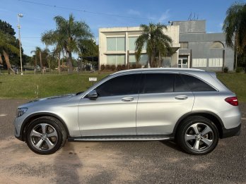 MERCEDES Benz GLC 300 4MATIC. Recibo vehículos