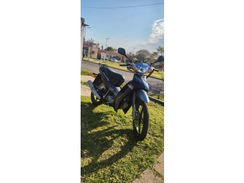 Yamaha Crypton Full 110cc Año: 2022 - rodada 2025 Km: 4.000