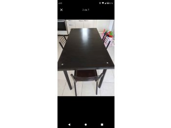 Vendo mesa y 3 sillas