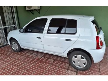 Muy Lindo Clio