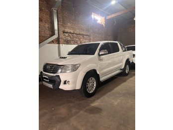 VENDO HILUX SRV 2013