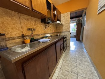 CASA EN VENTA  DE 3 DOR.