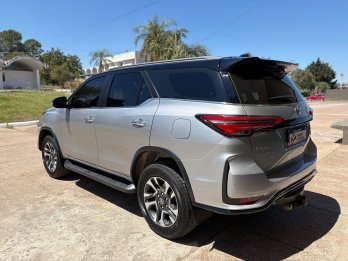 TOYOTA SW4 versiones ¡¡ 0KM CON ENTREGA INMEDIATA !!