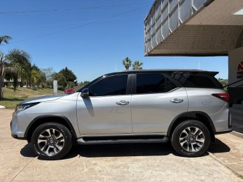 TOYOTA SW4 versiones ¡¡ 0KM CON ENTREGA INMEDIATA !!