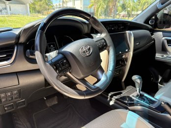 TOYOTA SW4 versiones ¡¡ 0KM CON ENTREGA INMEDIATA !!