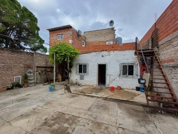 Vende Casa calle Artigas