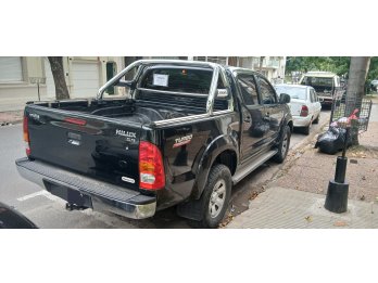 Toyota Hilux SR 4x2 (no permuto)
