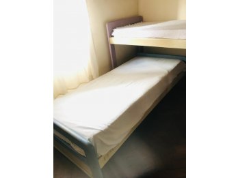 Vendo camas de roble macizo