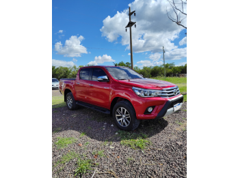 Vendo Toyota Hilux SRX