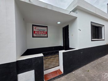 ✅️ALQUILO CASA 3 DOR ZONA CENTRO/PARQUE $490.000 FINAL🔥