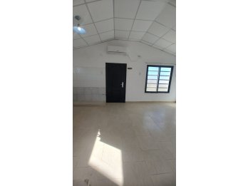 Se alquila casa quinta en Tierra Alta 1 (Sobre Avenida)