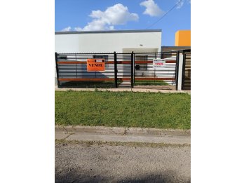 VENDEMOS HERMOSA PROPIEDAD ZONA J. NEWBERY Y PARERA