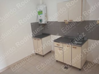 Se alquila casa – planta baja - B°Jardines del Sur