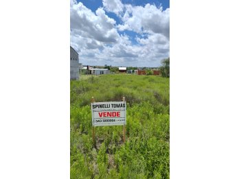 Se vende amplio lote de 645m2 en Loteo La Reina