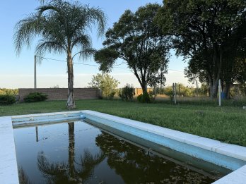 Lote en esquina con Casa Quinta a terminar – Villa Urquiza