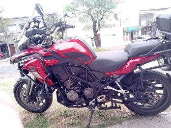 VENDO BENELLI TRK502 IMPECABLE CON ACCESORIOS