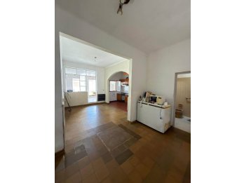 Se vende linda y comoda casa en calle Don Bosco