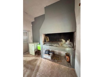 Se vende linda casa en calle José Venturino.