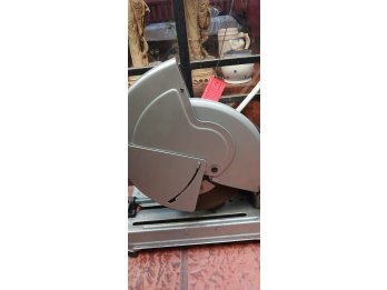 vendo sensitiba MAKITA casi nueva con su caja