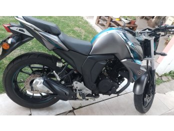 Vendo Yamaha FZ