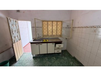 CASA A MODERNIZAR EN CALLE SOLER. ¡ES UNA OPORTUNIDAD!