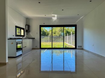 ALQUILO HERMOSA CASA ZONA L. JORDAN