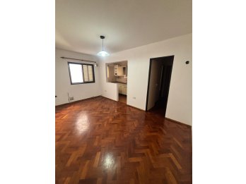 VENDO DEPARTAMENTO - 1 DORM C/COCHERA - CALLE TUCUMÁN