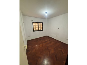 VENDO DEPARTAMENTO - 1 DORM C/COCHERA - CALLE TUCUMÁN