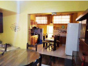 VENDO EXCEPCIONAL CASA AV RAMIREZ Z/CRISTO PARANA