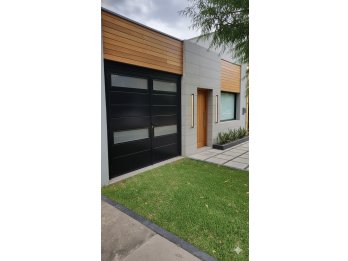 CASA EN VENTA A RECICLAR EN CALLE LECHIGUANAS
