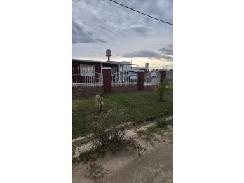 CASAQUINTA EN VENTA O ALQUILER EN COLONIA ENSAYO
