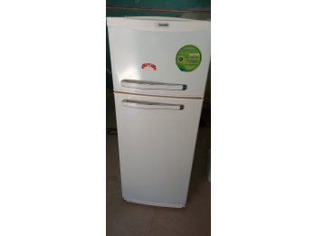Heladera con freezer bambi - Igual a Nueva