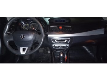 Renault Fluence De Luxe 2.0 2012 225000 km. Muy Buen estado