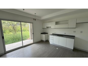 PODES COMPRAR CASA EN ORO VERDE DE 2 DORM A ESTRENAR. IDEAL