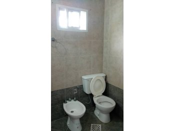 🏡 ALQUILER – TIBILETTI Y OVIDIO LAGOS - UN DORM Y COCHERA