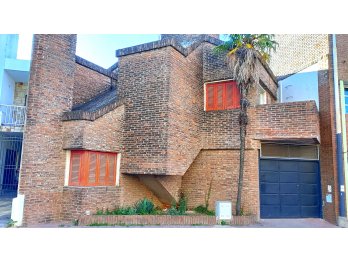 VENTA DE CASA EN CALLE MONTE CASERO