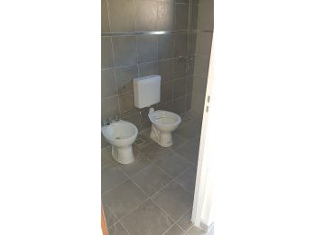 CASA A LA VENTA DE 1 DORMITORIO EN CALLE ISLA SOLEDAD
